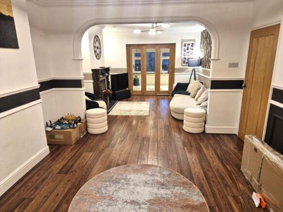 Through Lounge