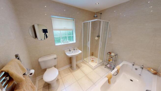 Pikes Bridge Fold Bathroom