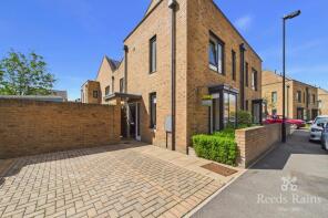 44, Castle Croft Drive, Sheffield S2 2BF