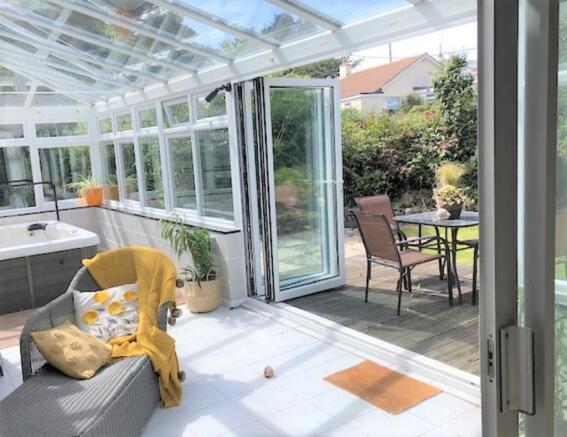 SUN ROOM