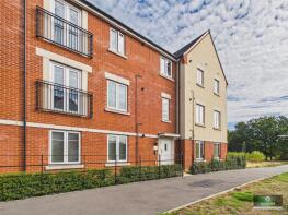 11, Giles House, Sangster Close, Forge Wood, Crawley RH10 3GL