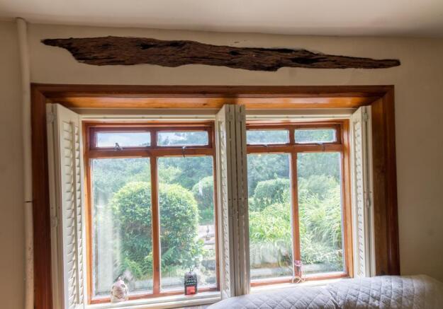 Feature Window