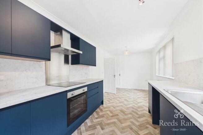 Kitchen/ Dining Area