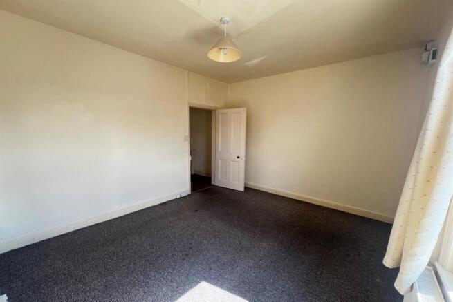 2 bed Town House for sale Image 10