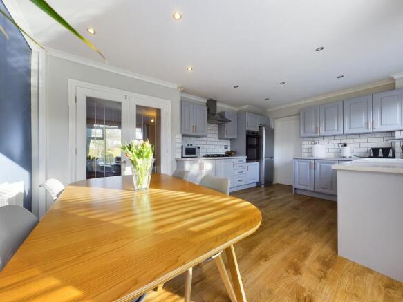 Kitchen/Dining Area