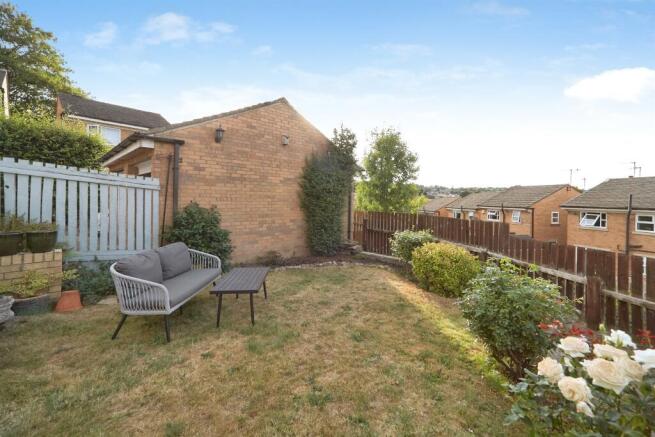 3 bed Detached for sale Image 10