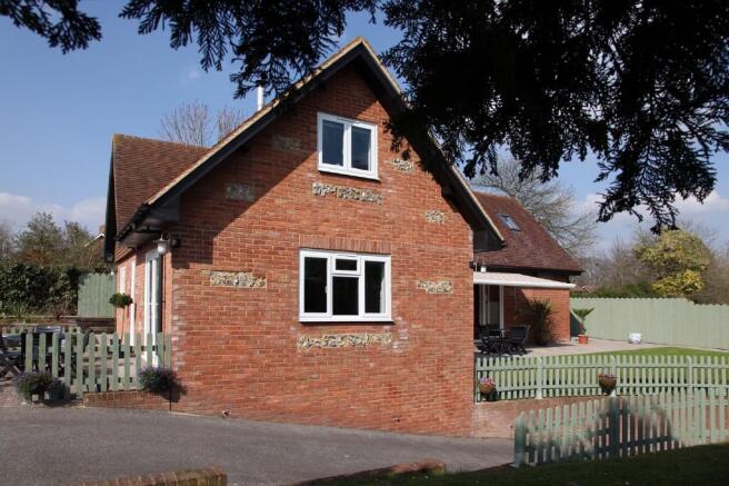 Bridgen Exterior 4