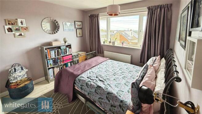 3 bed Semi-Detached for sale Image 7