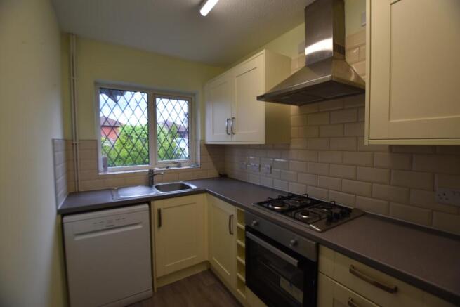 1 Lascelles Kitchen 1 