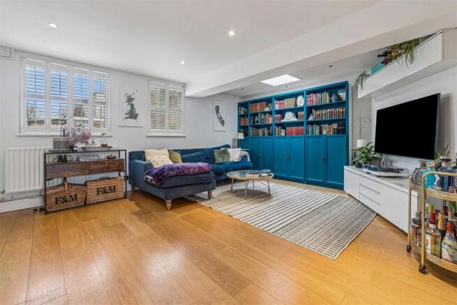 FOR SALE - Graham Road, W4