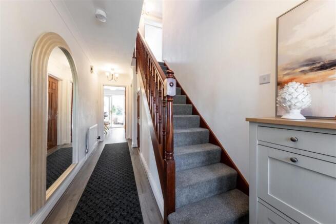 22 Mornant Avenue-020.jpg