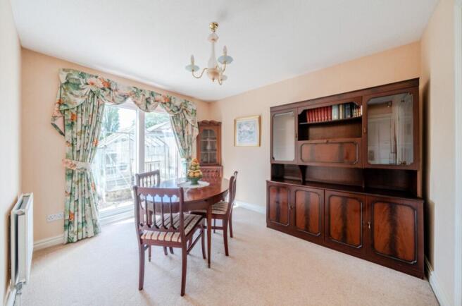 4 bed Detached for sale Image 4