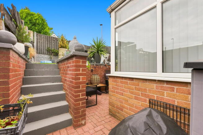 3 bed Terraced for sale Image 9