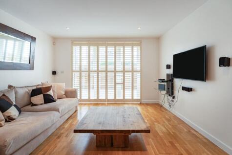 77 Prebend Street, London, N1