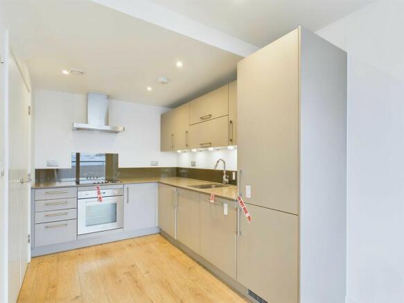 CAM03741G0-PR0043...