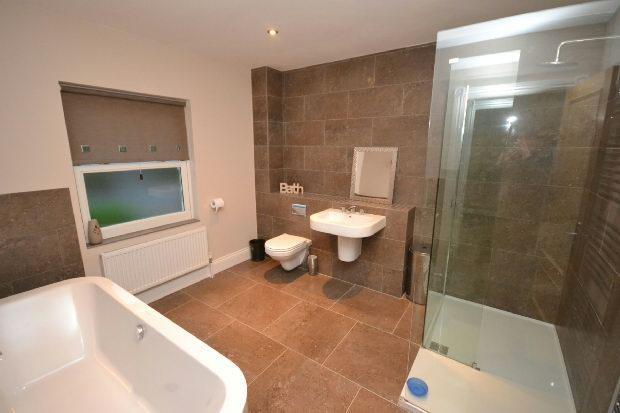 En-Suite Bathroom