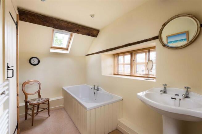 En-Suite Bathroom