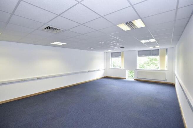 Cafferata-Way-Newark-Interior-Photo-10-LargeHigh