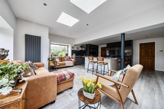 Kitchen/Diner/Family Room