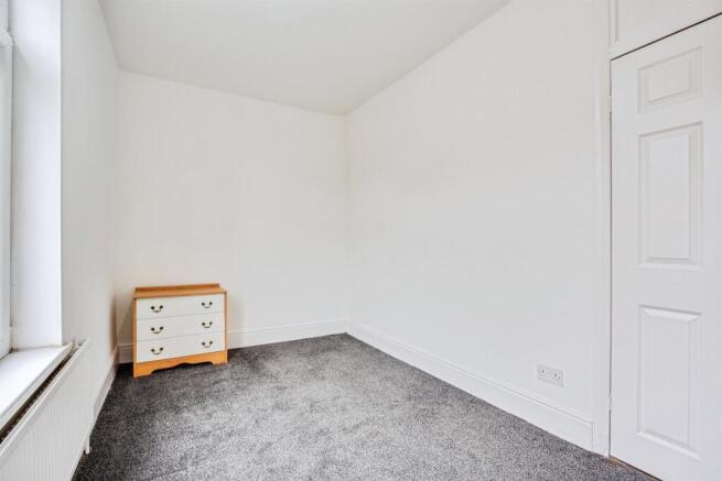 3 bed Semi-Detached for sale Image 6