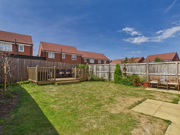 Azure Drive, Holmewood photo 4