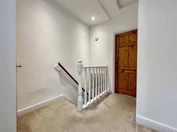 2 bed Terraced for sale Image 9