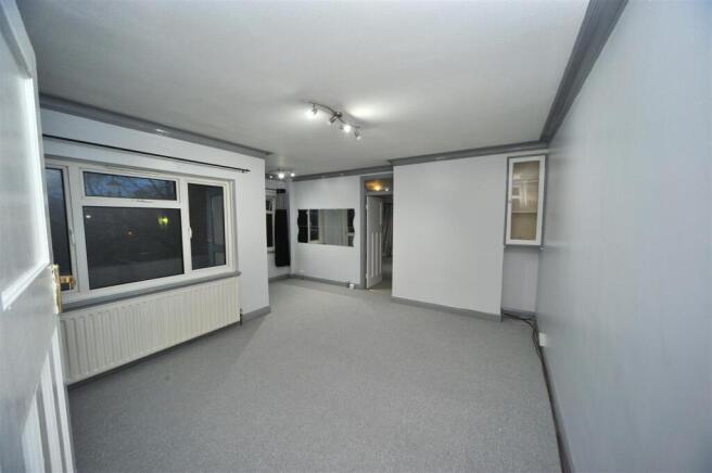 73DC-Liv-pov1e-9383.JPG