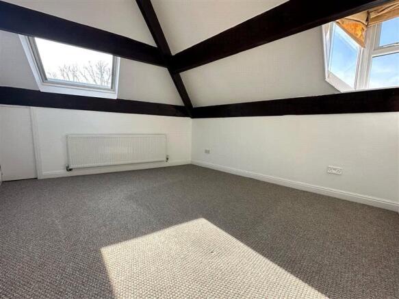 2 bed Apartment to rent Image 7