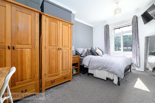 2 bed Terraced to rent Image 9