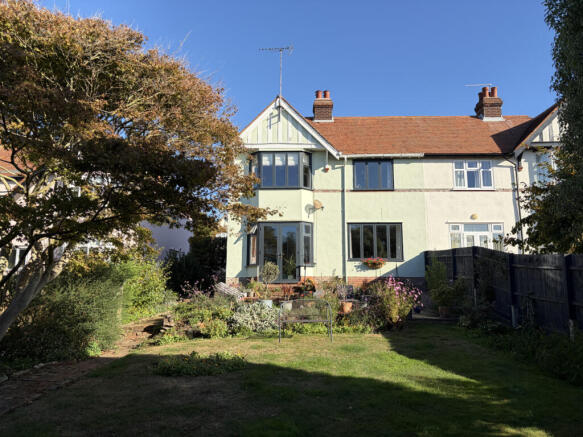 4 Bedroom Semi Detached House for Sale - Old Fel