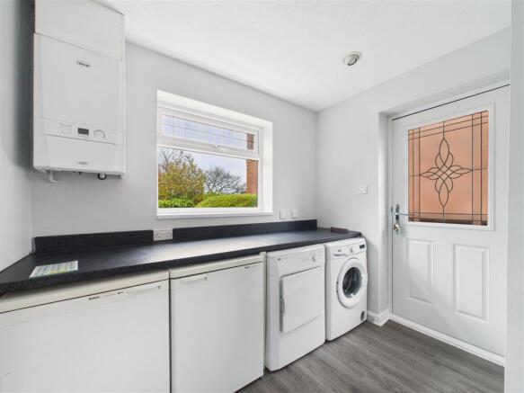 2 bed Detached Bungalow for sale Image 4