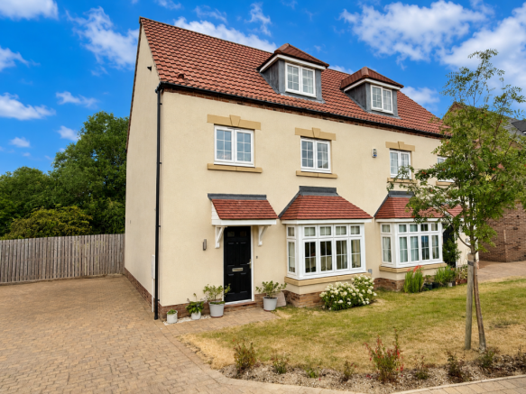 4 bed Semi-Detached for sale in wetherby