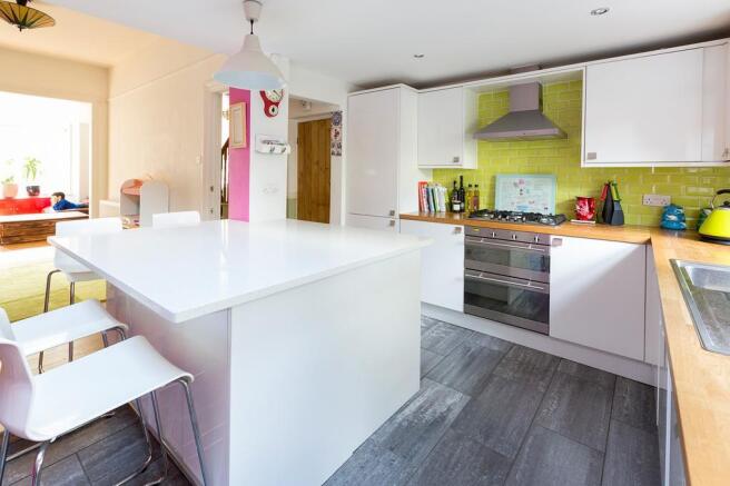 117BarclayRd_19.jpg