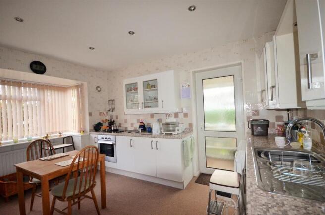 Kitchen/Dining Room