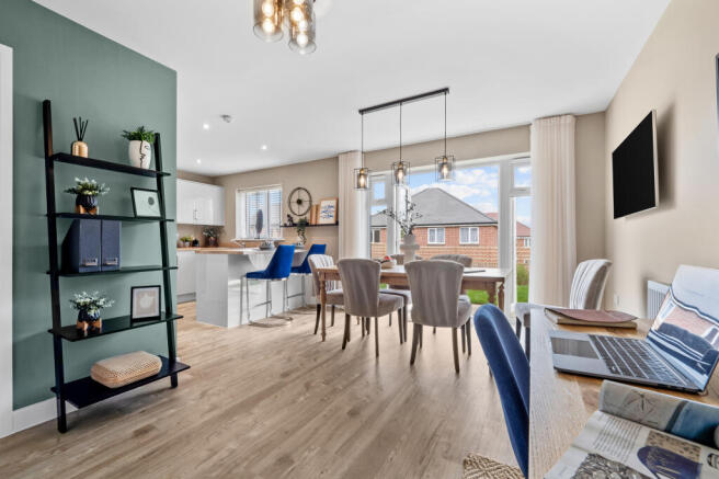 4 bed Detached for sale Image 5