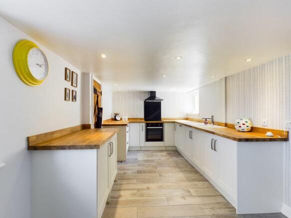 Dining kitchen