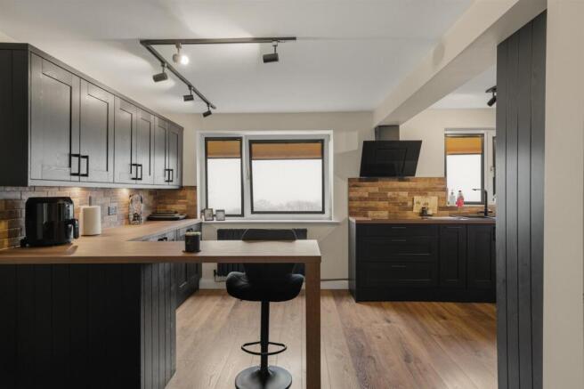 57 Bryn Heulog-11.jpg