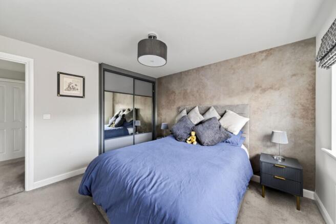 4 bed Detached for sale Image 11