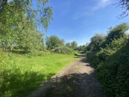 1, Lower Buckfield Cottages, Barons Cross Road, Leominster HR6 8RN