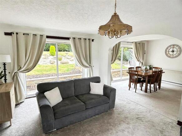 3 bed Detached for sale Image 2