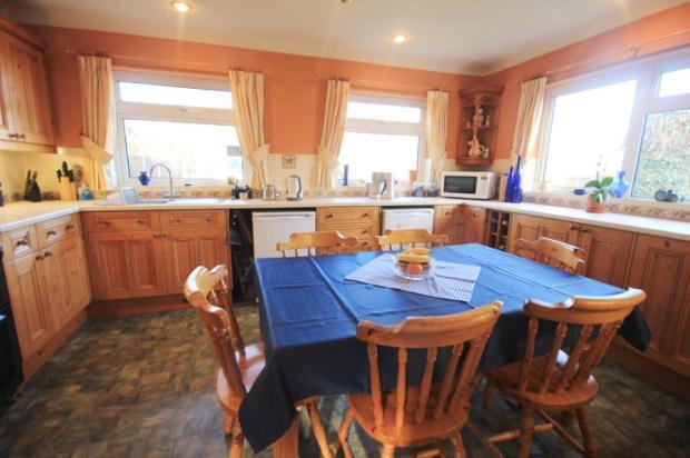 Kitchen/Breakfast Rm