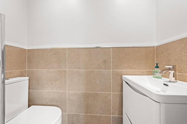 3 bed Semi-Detached for sale Image 9