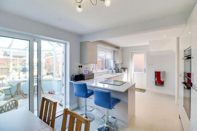 Kitchen / Dining Room