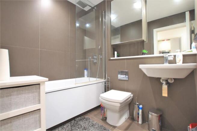 Family Bathroom/ WC