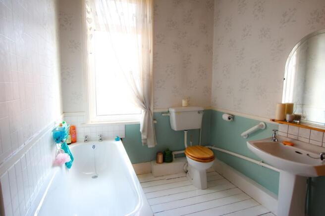 Photo 10