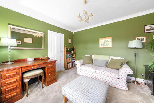 4 bed Detached for sale Image 6