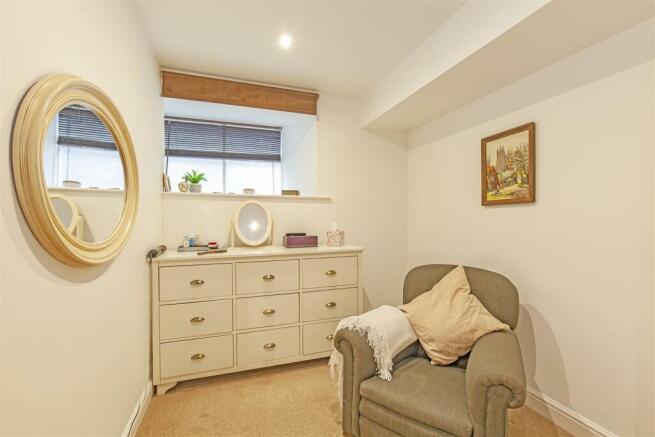 Bedroom 1-2.jpg