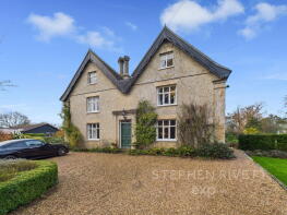 Waltham Hall, Norwich Road, Stowmarket IP14 5LX