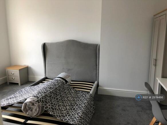 3 bed Terraced to rent Image 10
