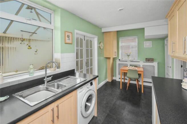 3 bed Semi-Detached for sale Image 5